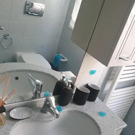 Casa Vacanze Serena * كومو