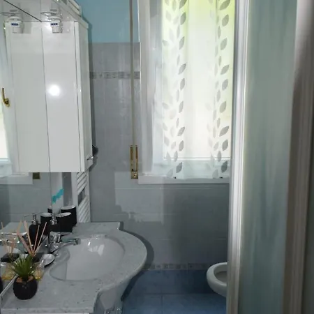 Casa Vacanze Serena * كومو
