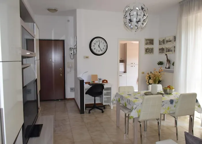 Casa Vacanze Serena 코모